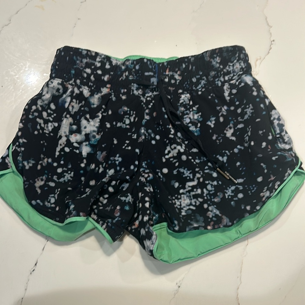 Lululemon reversible short